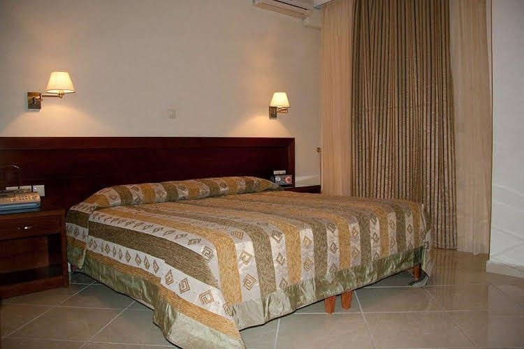Hotel Nefeli0