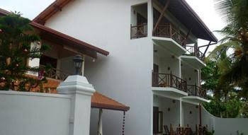 Aussie Swiss Beach Resort0