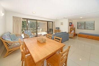 Lahaina Apartments0