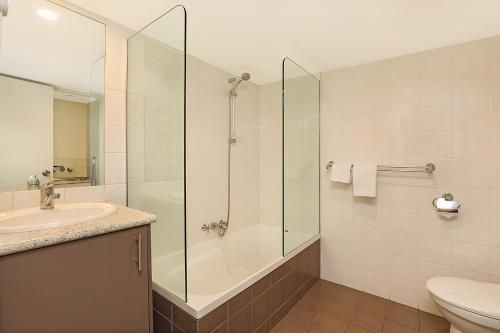 Spinnaker Apartment 6 (Spinnaker Apartments)1