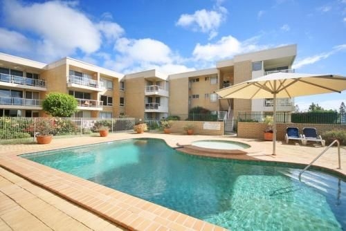 The Headlands Apartments0