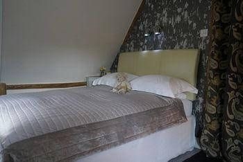 Chequer Cottage0
