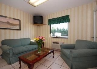 Rodeway Inn North2