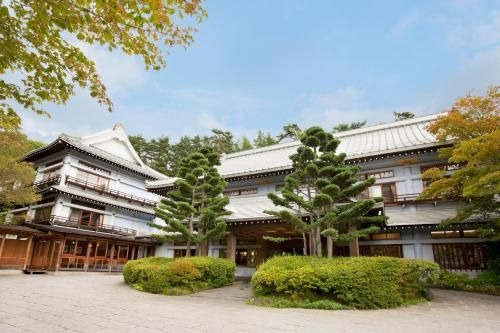 โรงแรมคุซะสึ (Kusatsu Hotel)0