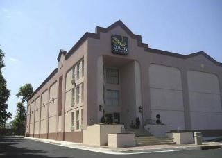 Quality Inn & Suites0