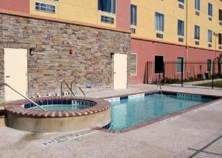 Comfort Inn & Suites Near the AT&T Center2