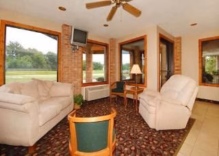 Rodeway Inn3