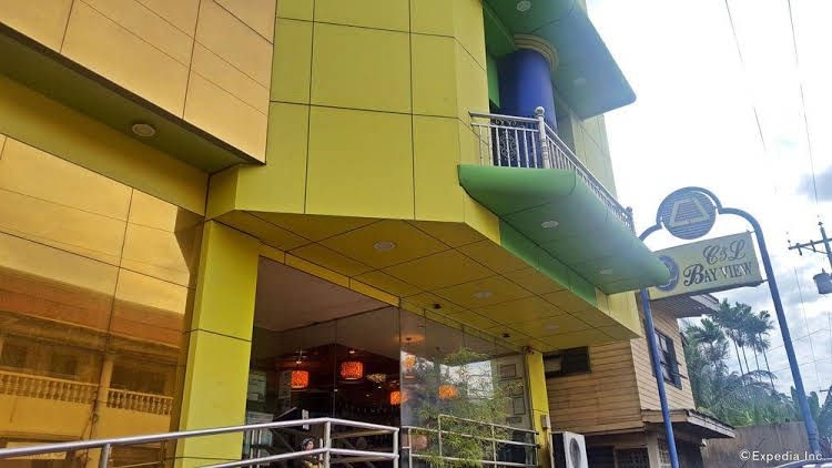 C & L Bay View Hotel0
