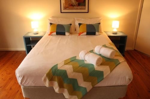 Merrimeet Cottages2