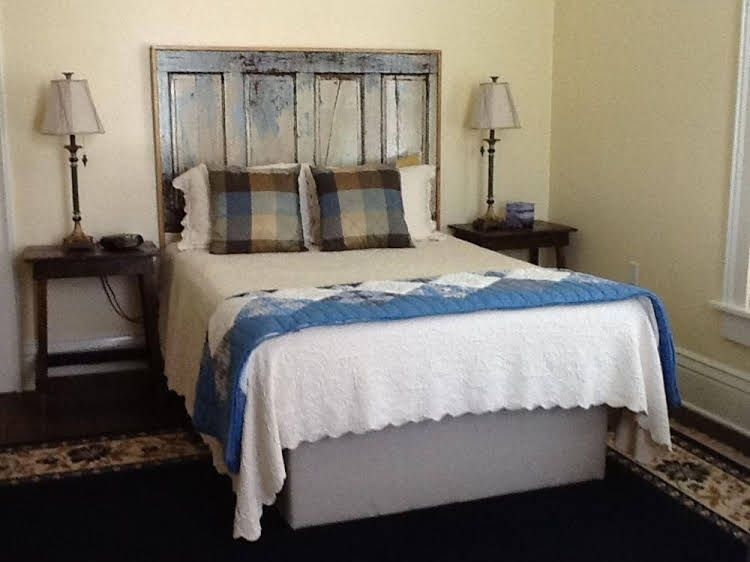 Isabella Bed & Breakfast0