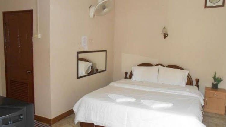 Viengnakhone Hotel0