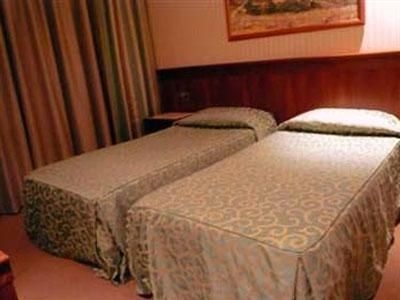 Clelia Palace3