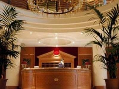 Clelia Palace1