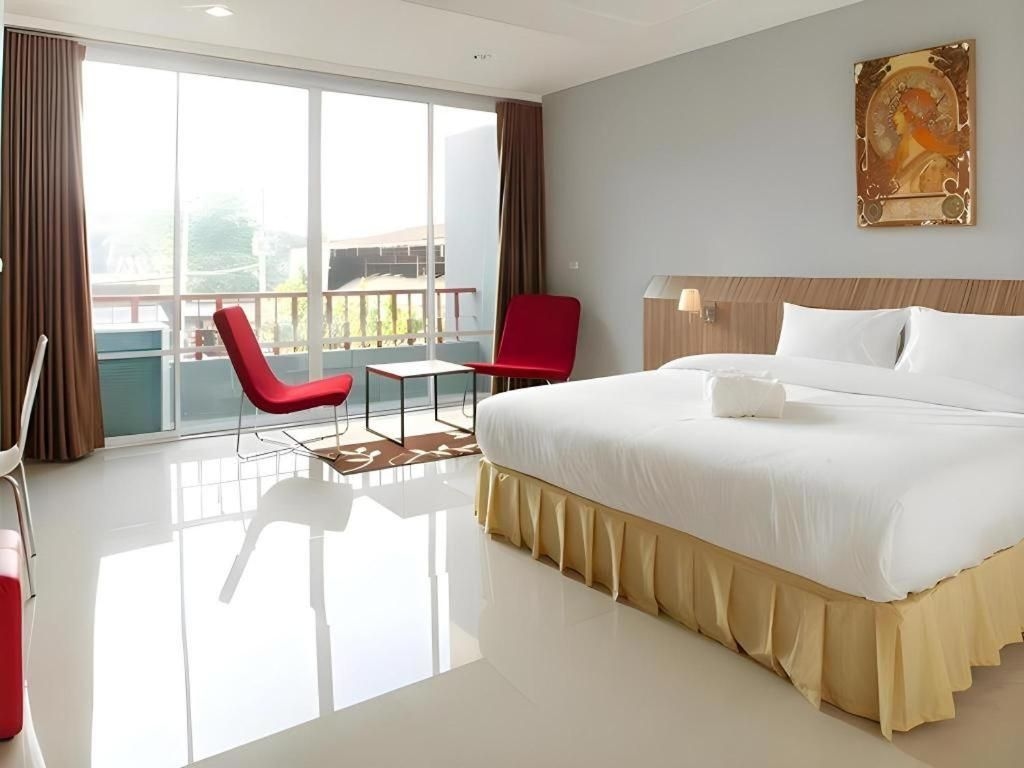 โรงแรมสุนทรีย์ เฮาส์ (Soontree House Hotel)3