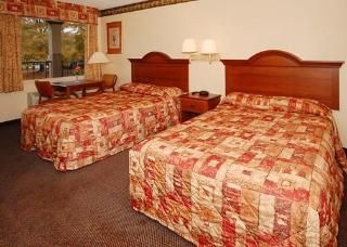 Econo Lodge West1