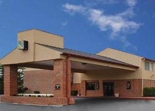 Quality Inn4
