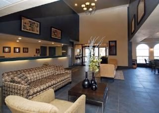 Comfort Inn & Suites3