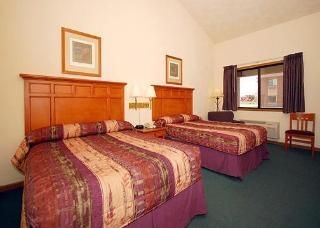 Econo Lodge & Suites1