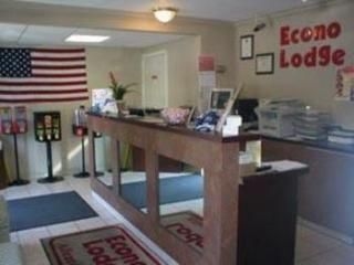 Econo Lodge2