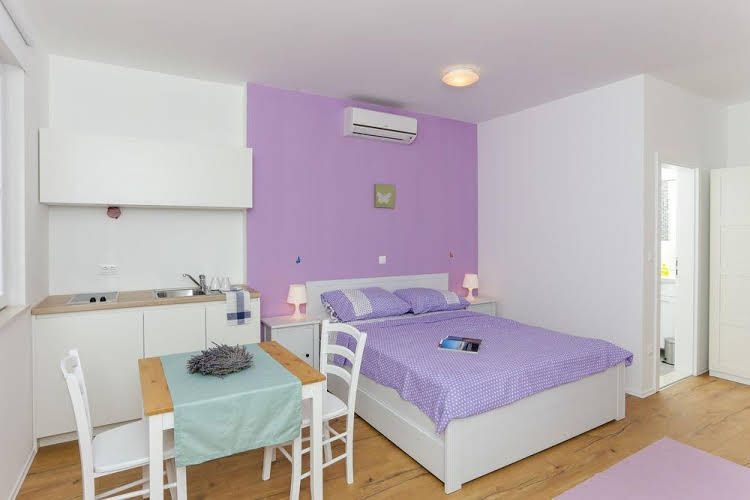 Apartments Karmen0