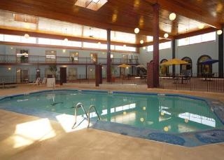 Comfort Inn & Suites2