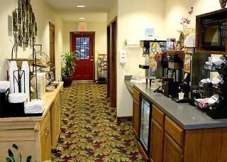 Rodeway Inn4