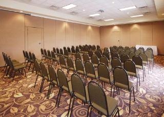 Econo Lodge  Inn & Suites4