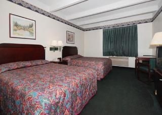 Econo Lodge1