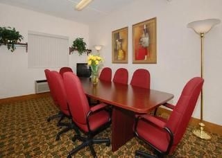 Comfort Inn & Suites4