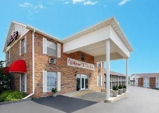 Econo Lodge  Inn & Suites Lake Of The Ozarks1