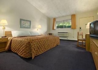 Rodeway Inn Conference Center1