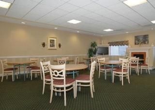Comfort Suites4