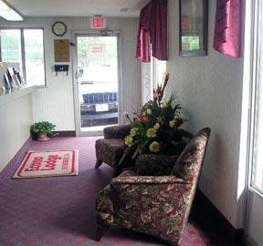 Econo Lodge2