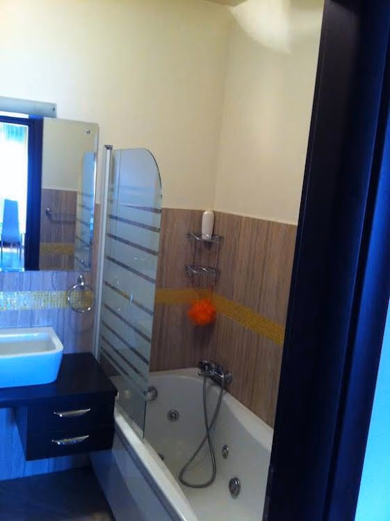 Queen Spa Accommodation3