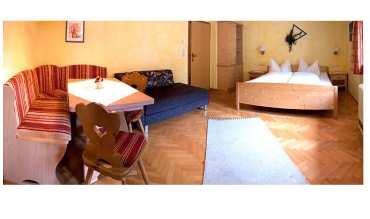 Ferienwohnung Bacher0