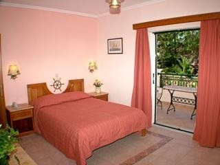 Andreolas Luxury Suites2