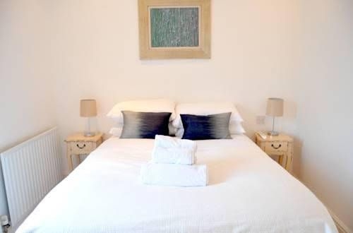 Malvern Place0