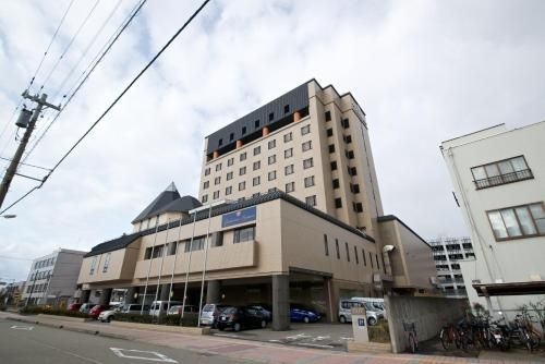 แกรนด์ โฮเต็ล ฮาคุซัน (Grand Hotel Hakusan)1
