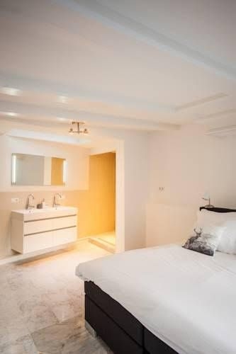 Mokum Suites0