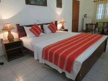 Villa Paradise0