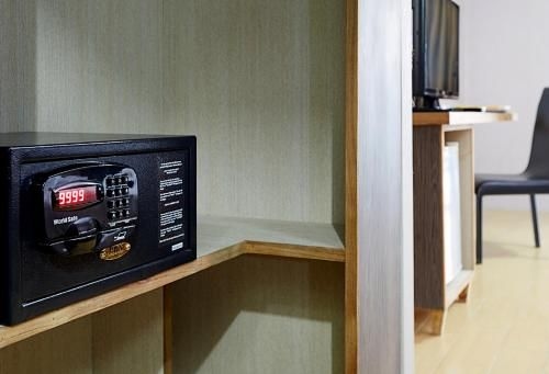 โรงแรมวัฒนา (Watana Hotel)3