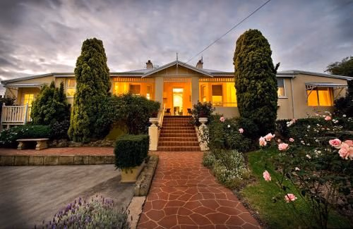 Dunmoylen House0