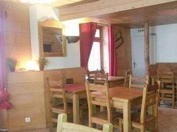 Chalet 12000