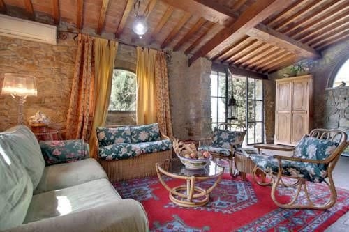 Villa I Cipressi0
