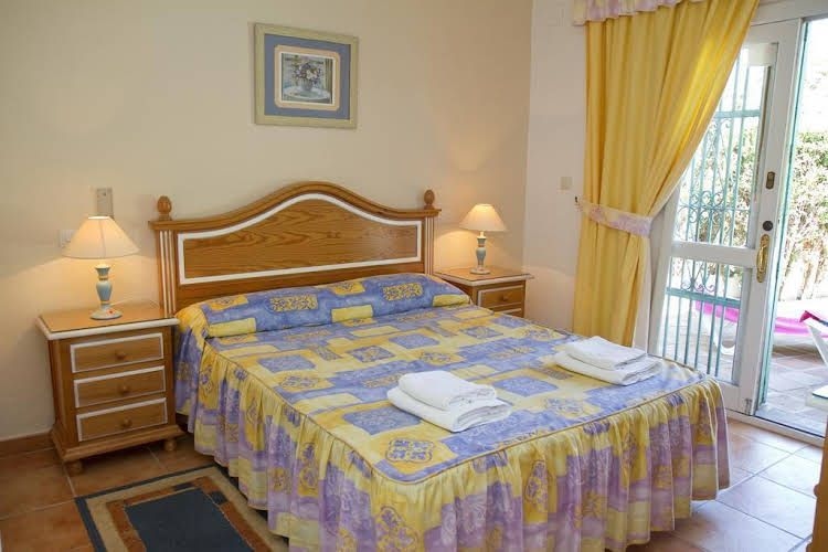 Villas Marbesa Club0