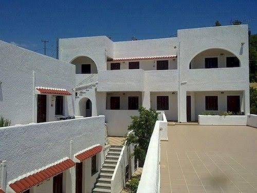 Aeolos Hotel Apartments0
