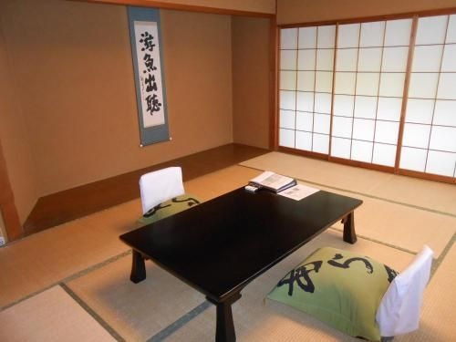 อะไร เรียวคัง (Arai Ryokan)1