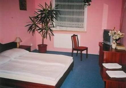 Hotel Ava0