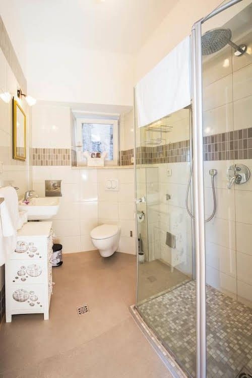 Luxury Apartment Riva0