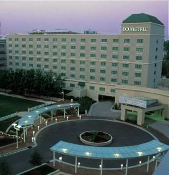 Doubletree Hotel Charlotte-Gateway Village0